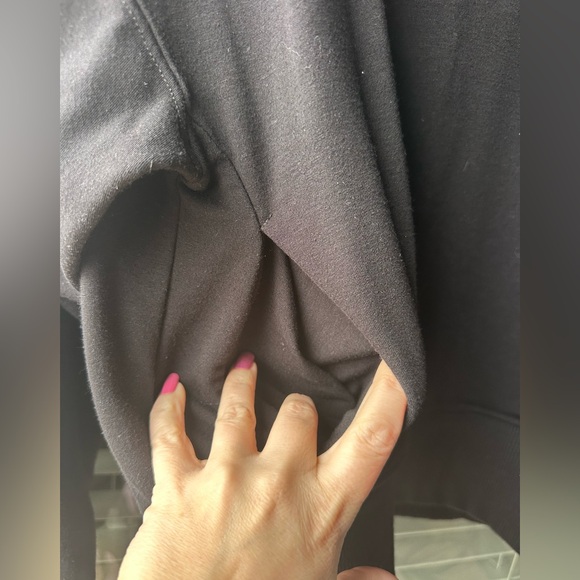 Burn Bootcamp Crewneck Sweatshirt with Pockets - Picture 5 of 7